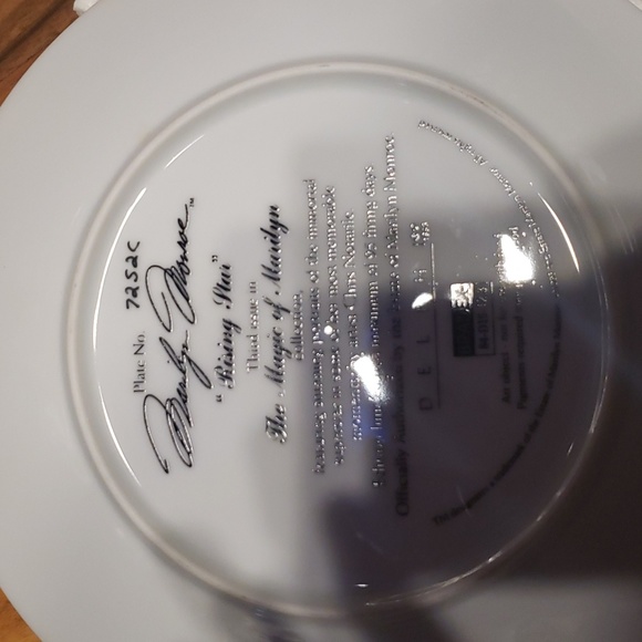 Marilyn Monroe Plates Rising Star and Stopping Traffic-Orig Box Cert of Auth - Picture 5 of 7